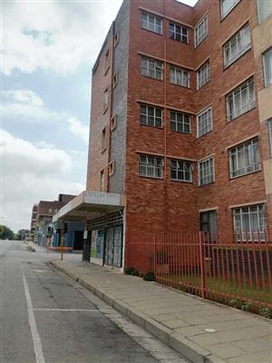 Apartment For Sale in Springs Central