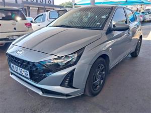 2024 HYUNDAI I20 1.2 SILVER COLOR MANUAL