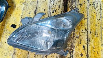 TOYOTA AVANZA headlight 2014