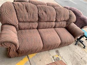 Couches for sale  280 Steve Biko road  Gezina  Pretoria   Wattsup   cal