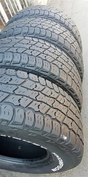Four 285/70/17 Mickey Thompson A/T tyres with good thread left for sell