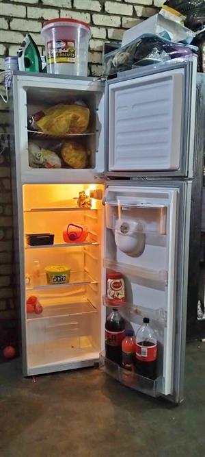 KIC FRIDGE WITH WATER DISPENSER