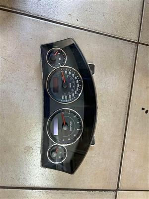 2007 Jeep commander 3.0 Cluster For Sale @Circle 7 Used Parts 