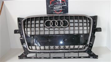 Audi Q5 radiator grille