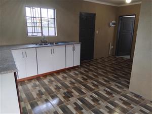 1 Bachelor House   to rent