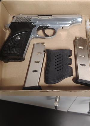 SUR 2608 blank gun. 