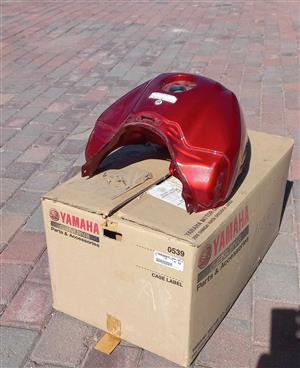 Tank – Yamaha Fazer FZ-1 2006
