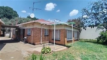 Spacious 3-Bedroom Home with borehole CE1