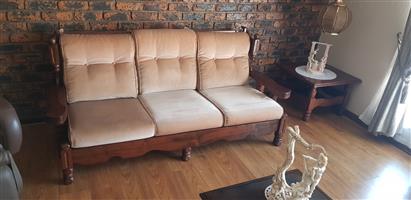 Imbuia Lounge Suite in excellence condition ,3+2 seater bench,2 chears, 2 tables