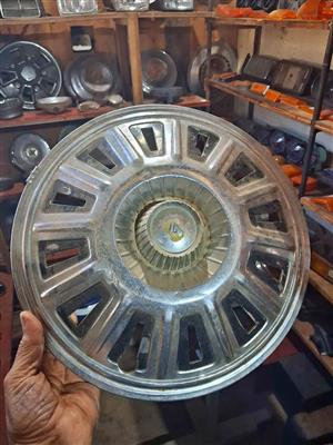 Datsun wheel cap