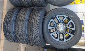 Toyota Legend 50 18inch mags with new 265/60/18 Dunlop set 
