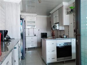 House For Sale in Soshanguve L