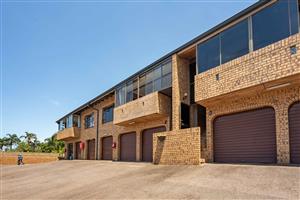 Charming 3 bedroom townhouse in Warner Beach