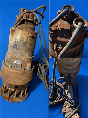 30Kw Flygt 3 Phase Submersible pump - Urgent sale
