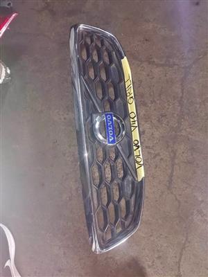 Volvo v40 Grill