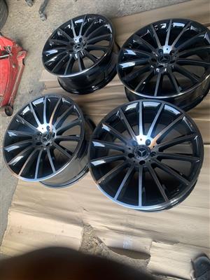 A set if 20inch new AMG Mercedes GLS. GLE  RIMS AVAILABLE narrow and wide 