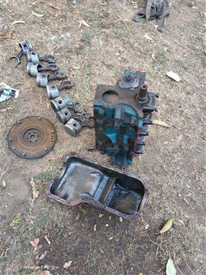 ford sierra 2.0litre cylinders with cylinder head and sump fly wheel sump cover 