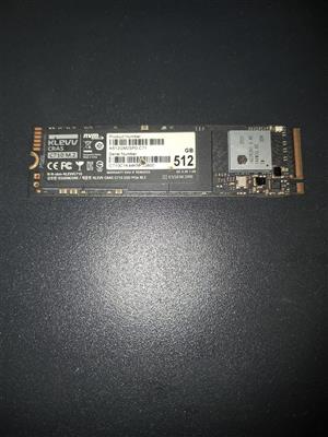 Klevv Cras C710 512GB M.2 NVMe PCIe Gen3x4 SSD