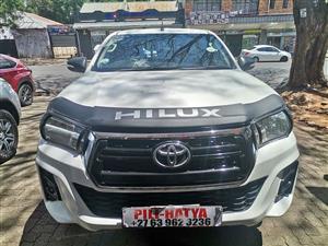 2018 TOYOTA HILUX 2.4 GD6 EXTRA CAB MANUAL