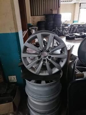 Bmw F 10 Original set of rims 18inch
