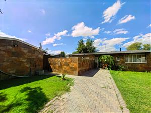 Cozy, move in ready family house for sale in Sasolburg walking distance to schools and CBD area