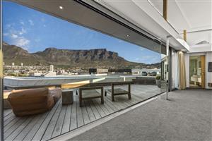 Stefan Antoni | SAOTA designed Penthouse with Breathtaking Views