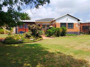 House For Sale in South Crest