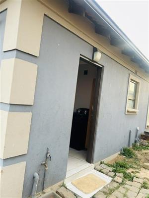 House For Sale in Sharon Park
