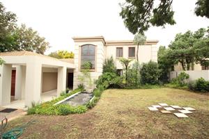 House For Sale in Blue Valley Golf Estate