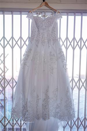 Wedding dress 