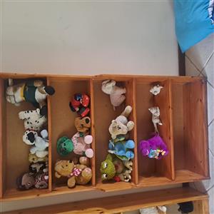 Pine stained bookshelf