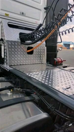 Truck heat cover