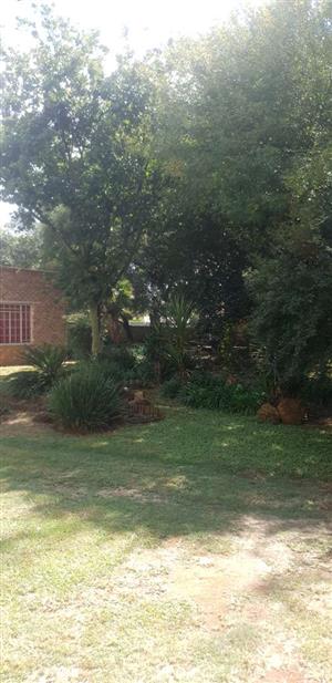 Small Holding For Sale in Bredell A H