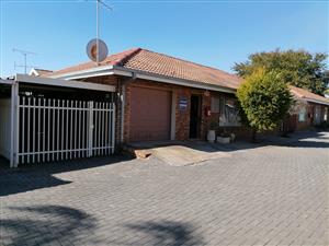 Townhouse For Sale in Brits Central