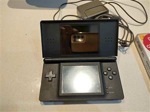 Handheld Nintendo Gaming Console USG001 Black with charger and 2x games