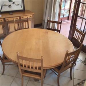 Eight seater Yellowood and Beech Colonial 
