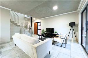 Townhouse For Sale in Sinoville