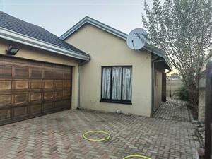 House Rental Monthly in Daveyton