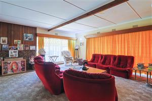 Room to Grow: 5-Bedroom Entertainer in Prime Location