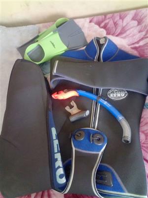 Second hand 2 piece diving suit with flippers 