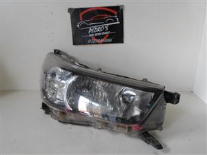 Toyota Hilux GD6 right headlight 
