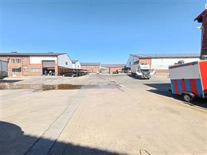 Fantastic Warehouse to let in Robertville!