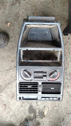 FIAT UNO AIRVENT CENTRE CONSOLE