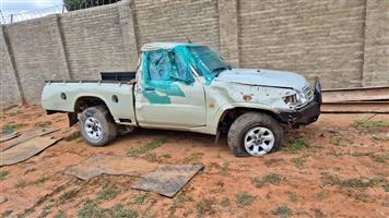 Nissan Patrol 4.2 2012 stripping for parts