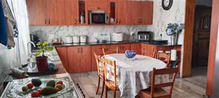 Own a charming, income-generating property in the heart of historic Heidelberg!