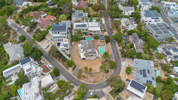 House For Sale in Camps Bay