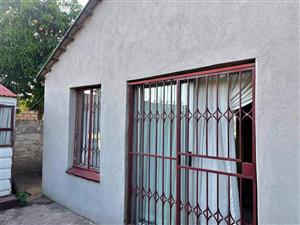 HOUSE FOR SALE IN SOSHANGUVE GG
