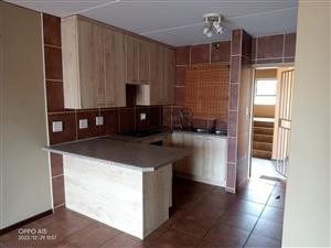 Modern 2-Bedroom, Unit for Sale in Aloe Ridge Sugarbush Estate, Noordheuwel