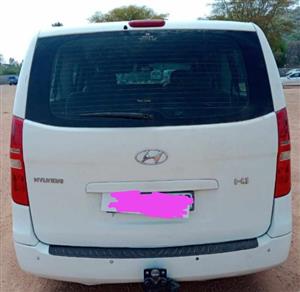 Hyundai H-1 Breaking-Down for Parts 