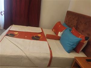 NICE  AND NEAT ROOMS AVAILABLE IN WOODSTOCK 